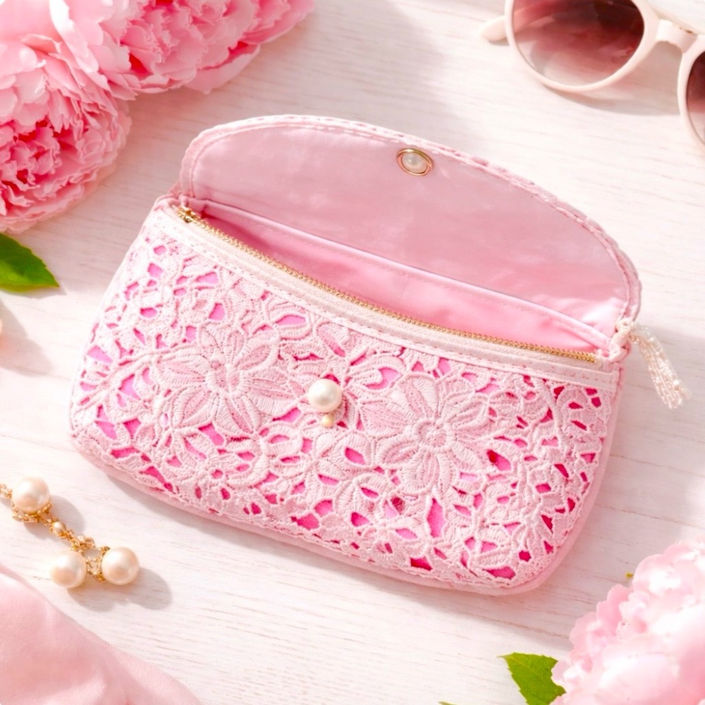 White Lace Appliquรฉ Mini Clutch w/ Pearl Button | Barbiecore Pink Lining NWOT